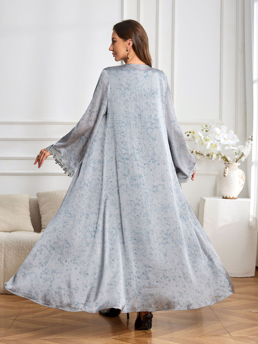 Elegant Black Women?s Abaya ? Modest Long Sleeve Abaya Dress